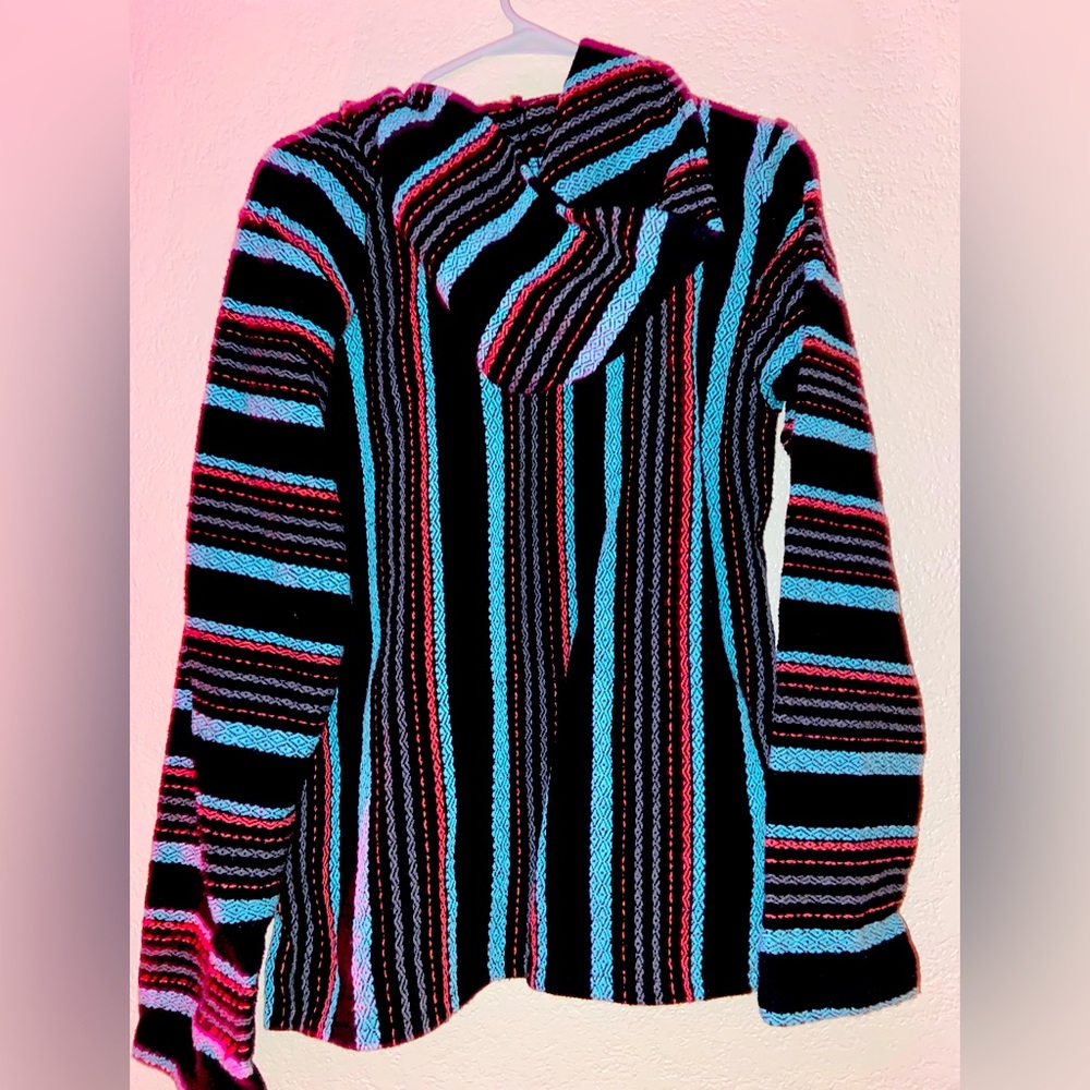 Beach hoodie perfect for watching sunsets and very comfortable